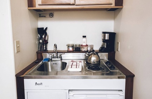 Crestone Cabin | Lodge ∙ 1 bedroom ∙ 2 guests