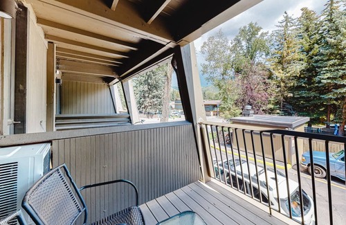 West End Cabin | Lodge ∙ 4 guests