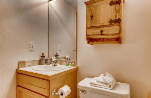 Breckenridge Apartment | Los Pinos - Luxury Breckenridge SkiCondo