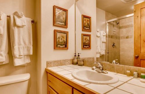 Breckenridge Apartment | Los Pinos - Luxury Breckenridge SkiCondo