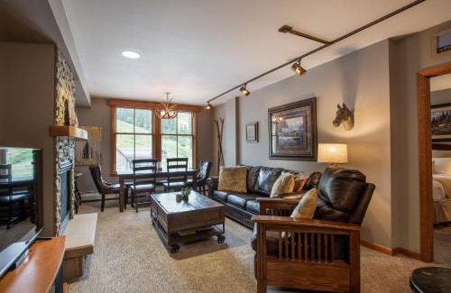 Winter Park Apartment | Lovely Zephyr Mountain Lodge Condo with Mountain Slope Views condo