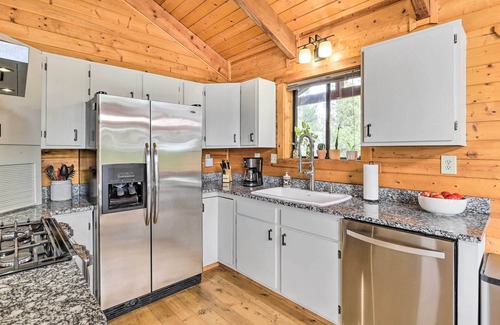 Twin Creek Village Cabin | Luxe Pagosa Springs Cabin w/Sauna & Hot Tub!