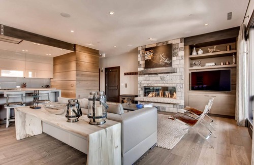 Avon Condo | Luxurious Residence by InvitedHome | Ski-In/Ski-Out, Premier Kitchen, Modern