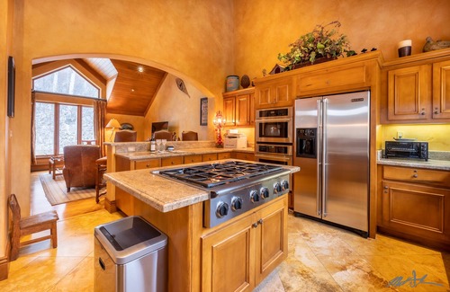 Beaver Creek House | Luxurious, Slopeside Ski Home With Private Hot Tub