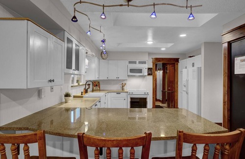 Briargate House | Luxury 3-bedroom getaway in the heart of CO Springs featuring breathtaking views