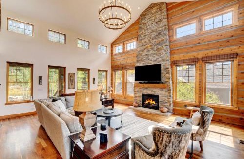 Rendezvous House | Luxury Chalet #250 With Hot Tub, Gas Fire Pit & Great Views - 500 Dollars Of FREE Activities & Equipment Rentals Daily