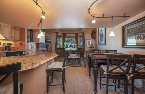 Copper Mountain Condo | Luxury Condo, Walk to Slopes, Ski Area Views, Largest 1 bedroom in the resort!
