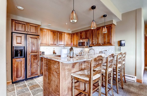Steamboat Springs Condo | Luxury Ski-In/Out Condo w/Free WiFi, Fireplace, W/D, Shared Pool, Hot Tub, Grill