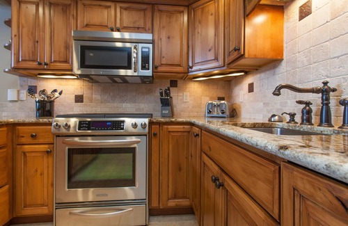 Steamboat Springs Condo | Luxury, Top-Floor, Ski-In/Ski-Out Condo w/Fireplace, Balcony & Shared Hot Tub