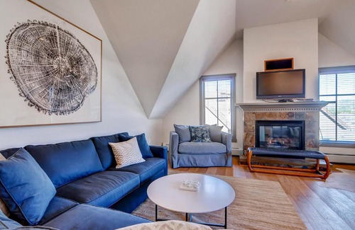 Peak 9 House | Main Street Station IV