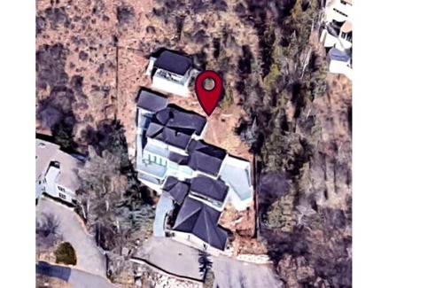 Red Mountain House | MARFIL 4-Story Away-From-It-All Mountain Top Oasis
