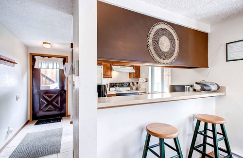 Warrior's Mark Condo | Mark IX #4: Outstanding Location - Close to Town and Slopes - Free Shuttle
