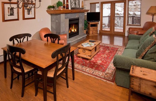 Beaver Creek Apartment | Market Square 306
