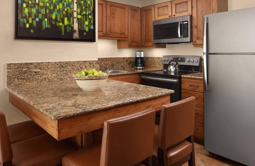 Peak 9 Condo | Marriott Mountain Valley Lodge Breckenridge Luxury Studio