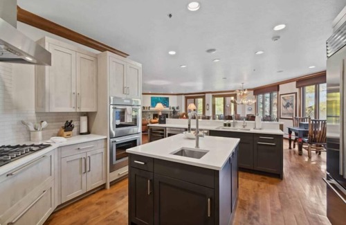 Highlands Townhomes Condo | McCoy Peak 204 - 4 Bedroom Residence