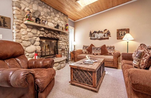 Intermountain Apartment | Meadow Creek Townhome F4