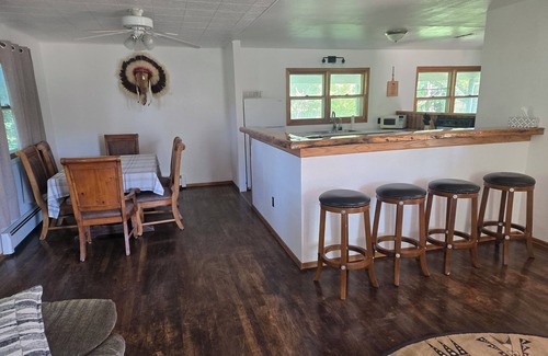 Mesa House | Mesa COWBOY&HORSE Ranchn Mesa Colorado. Sleeps 7+n All Pet Friendly