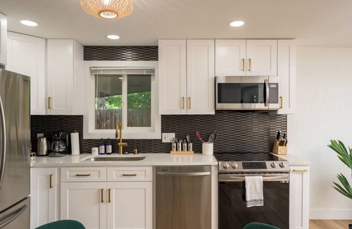 Dupont House | Mile High Haven I HOT TUB I 5BR