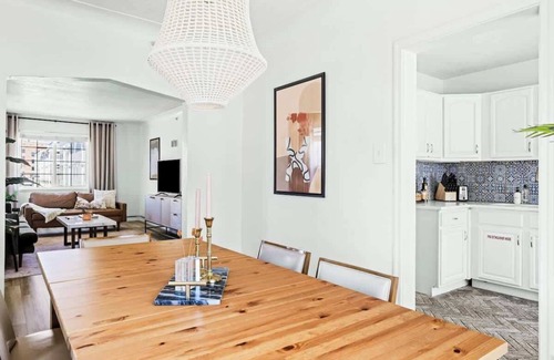 West Colfax Apartment | Modern Comfort | King Beds | Sloans Lake 30+