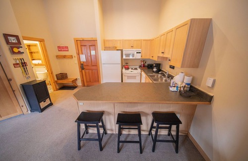River Run Condo | Modern Condo, Full Kitchen, River Run Village