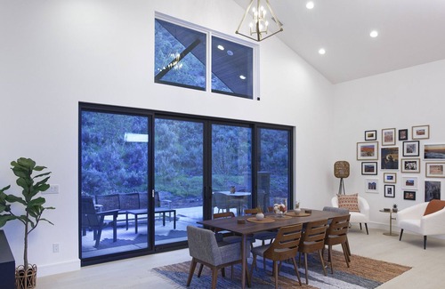 Carbondale House | Modern Hillside Luxury - Newly Built 4b/4b w/ Hot Tub