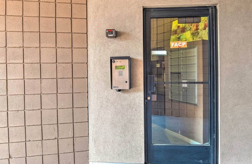 Sunnyside Condo | Modern Sunnyside Condo w/ Private Balcony!