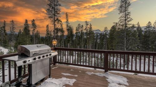 Forest Hills House | Mountain Gate