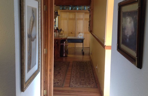 Divide House | Mountain Home with Beautiful View of Pikes Peak/AFA Week available.