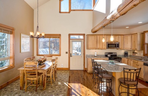 Steamboat Springs House | Mountain Lily | 3BR + Loft | Valley Views | Family Game Room | Near Downtown and