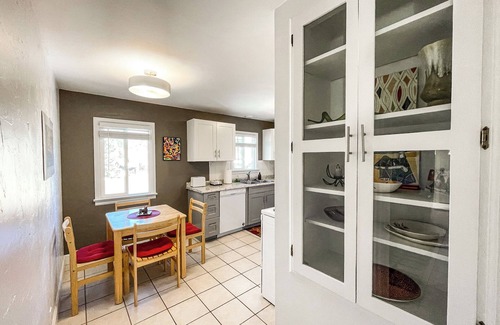 Woodland Park House | Mountain View Apartment Walk to main street