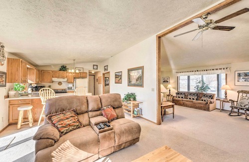 Buena Vista House | Mountain-View Buena Vista Home: 1 Mile to Main St!