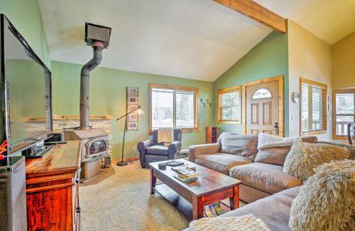 Willowbrook Meadows House | Mountain-View Silverthorne Home Walk to Trails!