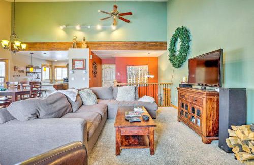 Willowbrook Meadows House | Mountain-View Silverthorne Home Walk to Trails!