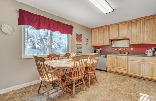 Village Seven House | Mountain View, Sunny Patio, Social Kitchen Getaway