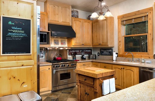 Mountain Village House | Mountain View Estates 2 Elegant Home in Mountain Village 4Br, 4.5Ba, Sleeps 8