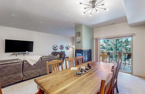 Fraser Apartment | Mountain Vista