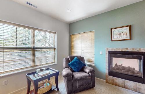 Fraser Apartment | Mountain Vista
