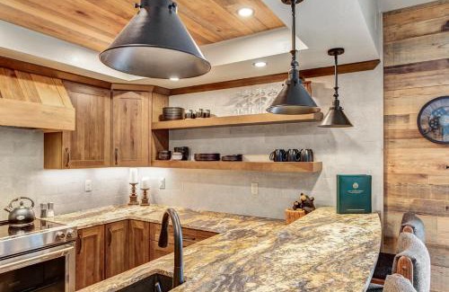 Peak 9 Apartment | Mountainwood 106 by Great Western Lodging