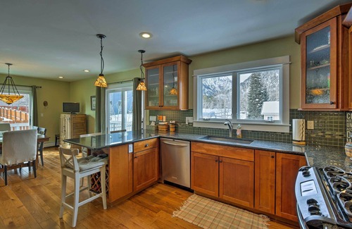 Frisco House | Mtn-View Home w/Deck: Walk to Dtwn Frisco!