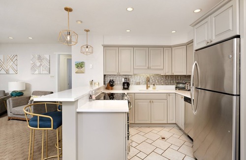 Aspen Condo | New listing! - Aspen Core, easy walk to everything, pool, recently remodeled