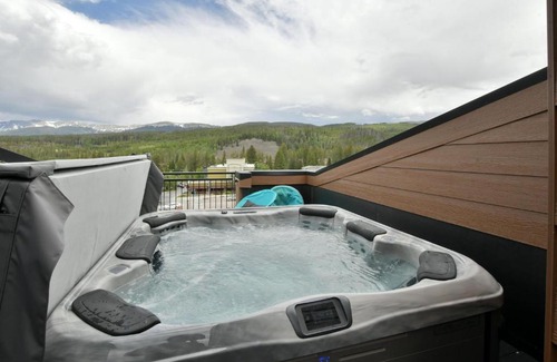 Winter Park House | New Luxury Villa #298 With Roof Top Hot Tub & Great Views - 500 Dollars Of FREE Activities & Equipment Rentals Daily