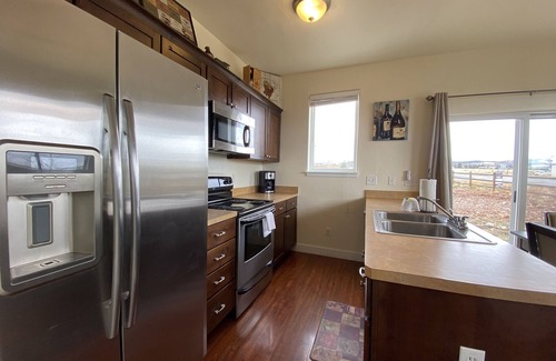Fairplay House | New Rental! 3Br/2.5Bath Family Friendly Home blocks from Main Street in Fairplay - FairHaven