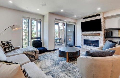 Winter Park House | New River Front Luxury Villa 238 I Hot Tub I Great Views I Best Price I FREE Adventures Daily