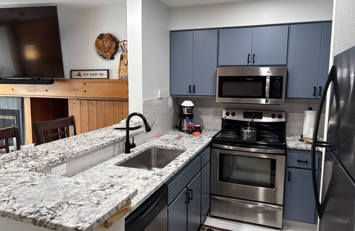 Lakeside Village Apartment | NEW! Studio in Lakeside Village, Updated Kitchen & Bath