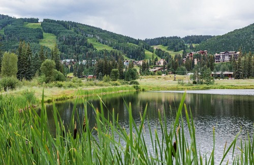 Purgatory House | New Townhome Across from Purgatory - Awesome Views - Hot Tub - Shuttle