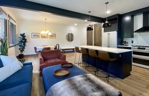 Lakeside Village House | NEW! Townhome | Private Hot Tub | Fire Pit | Keystone Lake | Close to Mountain