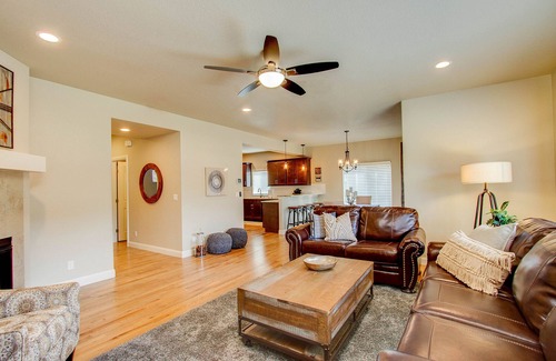 Colorado Springs House | NEW Westside Luxury: 5 min to Garden of the Gods, Manitou, Old Colorado City