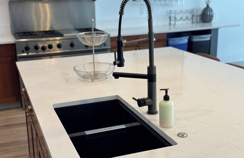 Ballpark Condo | Newly Renovated 4 Bedroom Loft & Private Balcony