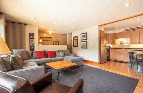 Copper Mountain Village Condo | Nice Ski-in/Walk-out condo, free wifi, & parking.