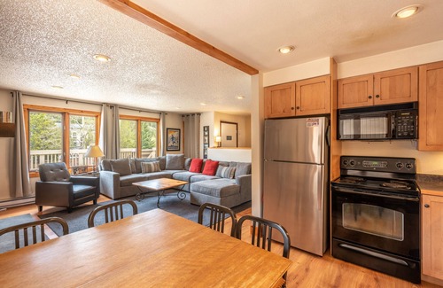 Copper Mountain Village Condo | Nice Ski-in/Walk-out condo, free wifi, & parking.